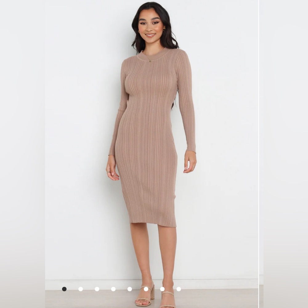 NWT Petal & Pup MILLERI DRESS‎ in Tan MIDI Open Back Sz 6